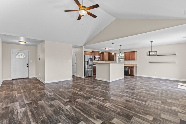 Building Photo - Spacious Home with Natural Light