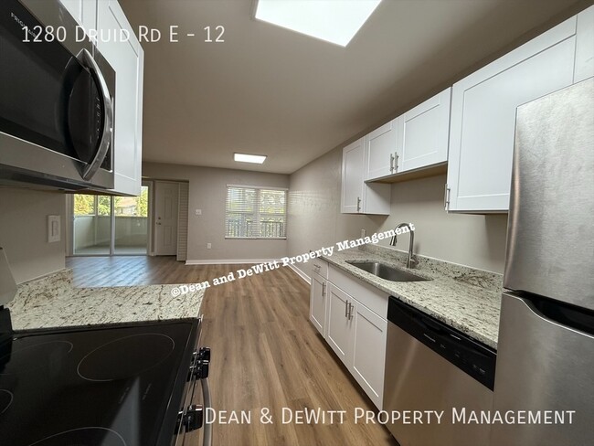 Primary Photo - 1280 Druid Rd