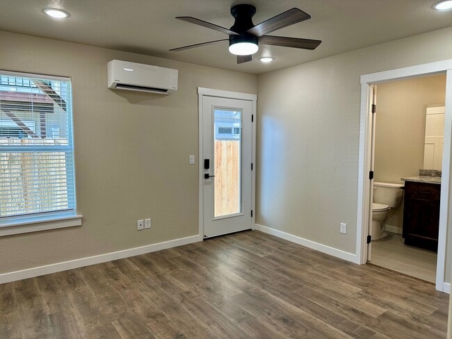 Building Photo - 7857 Houston Lp