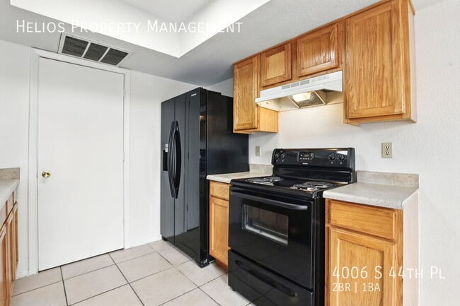 Building Photo - 4006 S 44th Pl