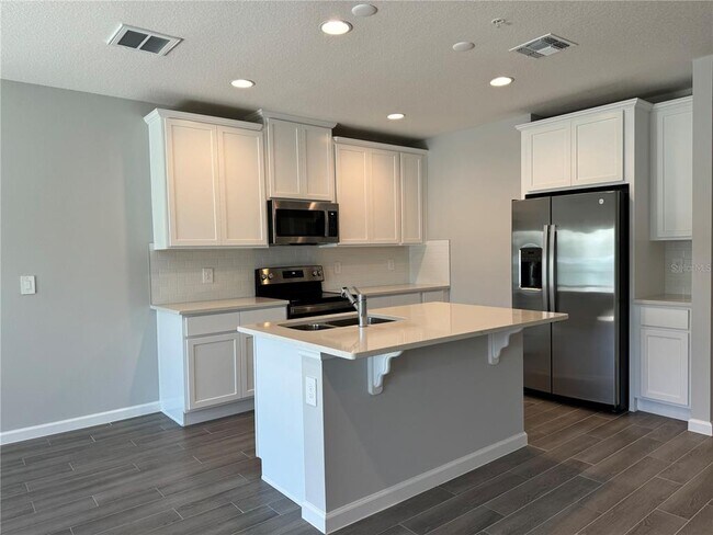 Building Photo - 212 Beautyberry Ln