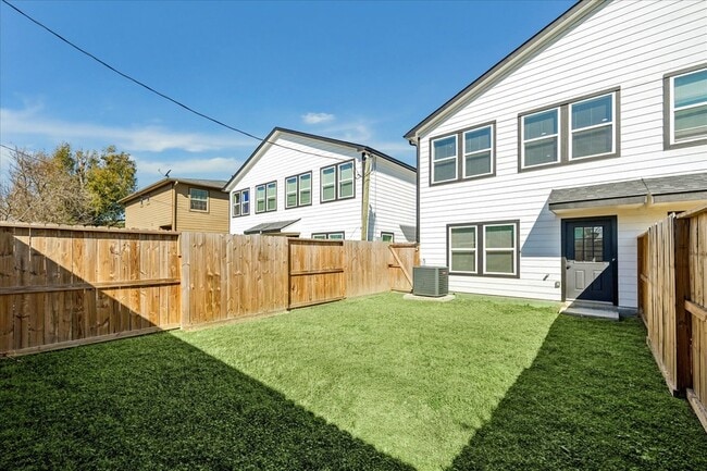 Building Photo - 9913 Porto Rico Rd
