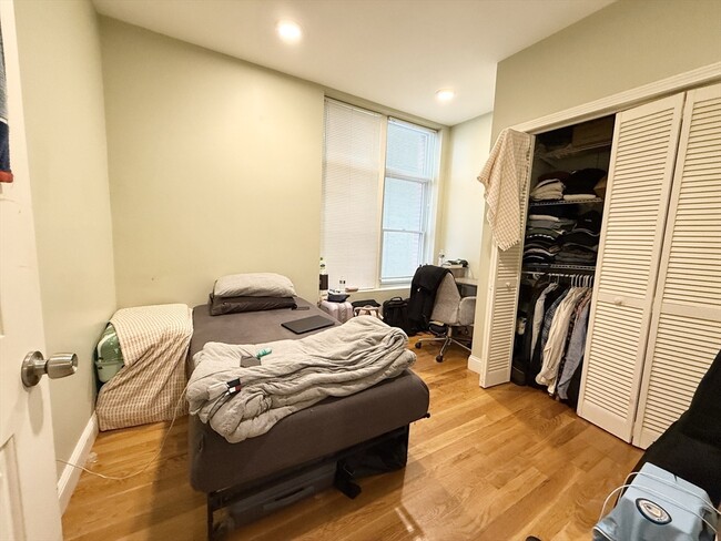 Building Photo - 299 Dudley St