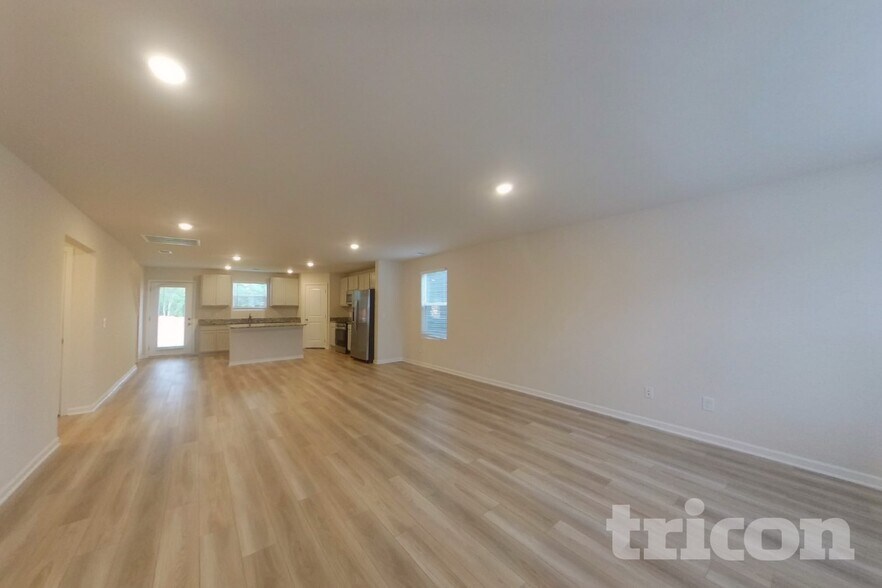 Building Photo - 609 Cedar Brk Dr