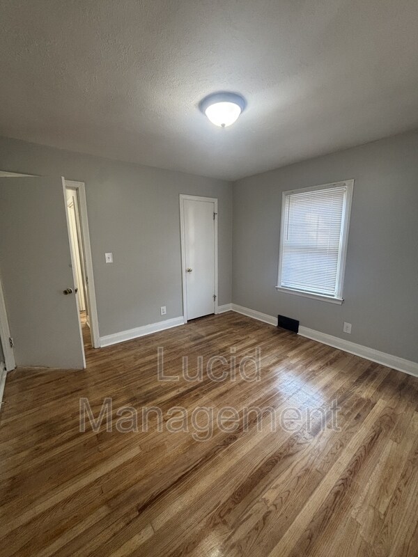 Building Photo - 4009 Beaver St