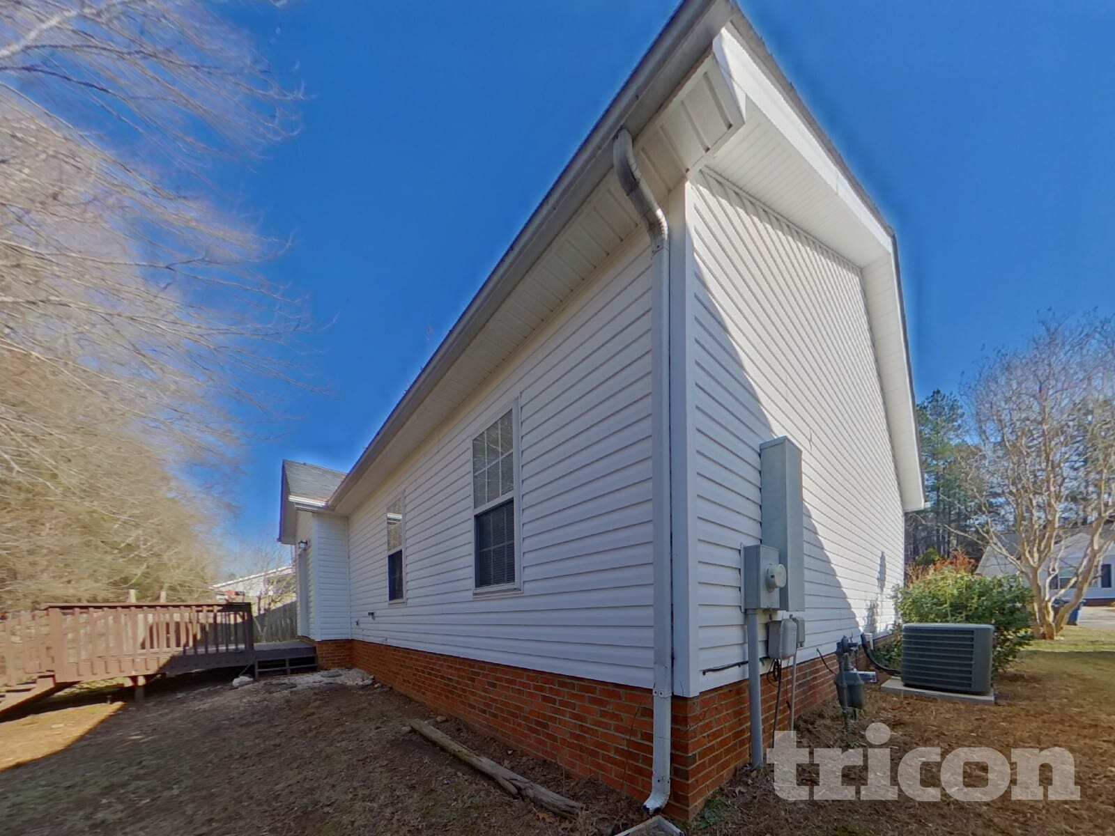 Building Photo - 705 Continental Dr