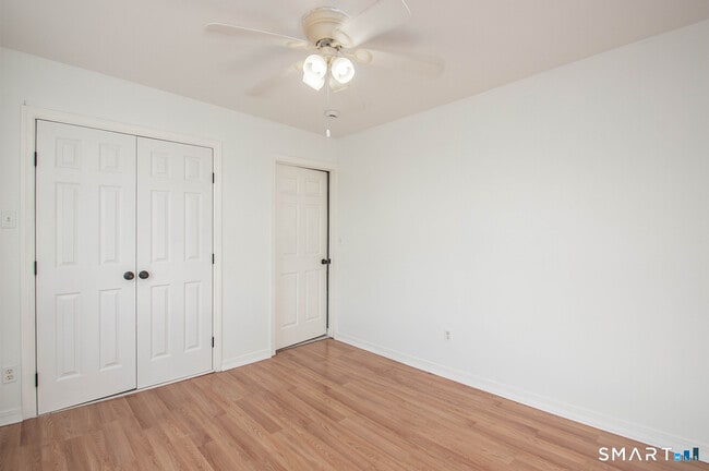 Building Photo - 2879 Fairfield Ave