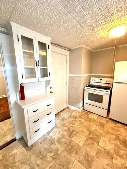 Building Photo - 103 Thomas Hill Rd