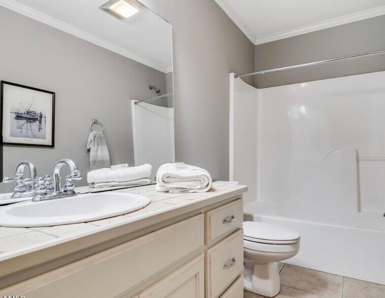 Building Photo - 128 Coconut Grove Cir