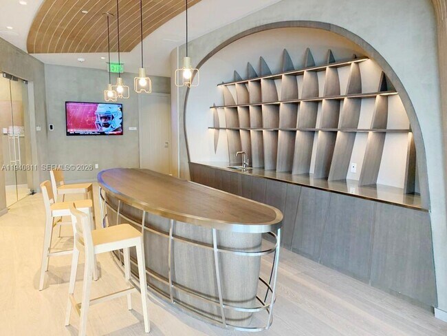 Building Photo - 1000 Brickell Plaza