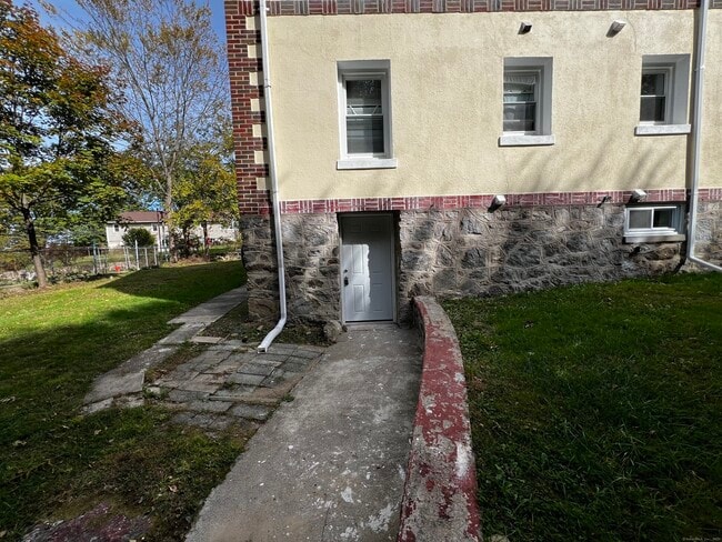 Building Photo - 24 Martone St