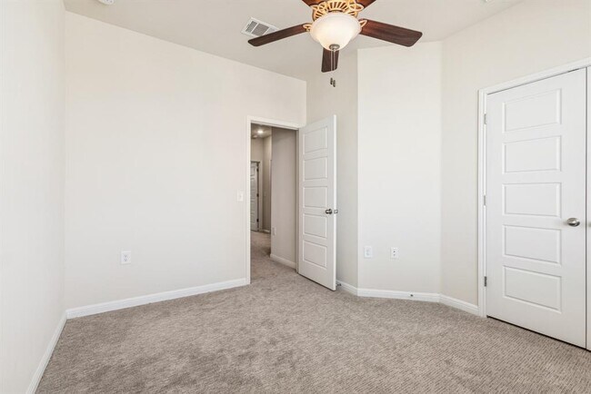 Building Photo - 6210 Steep Cactus Trail