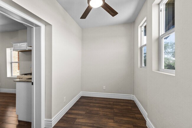 Building Photo - Yandell Units