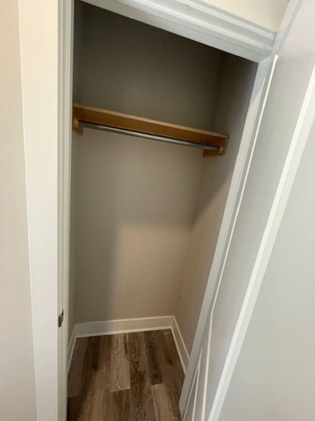 Building Photo - For Rent – Beautiful 3 Bed | 2 Bath Single...
