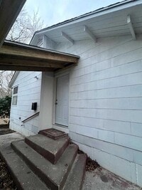 Building Photo - 5 Birch Ct