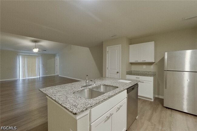 Building Photo - 9131 Aegean Cir