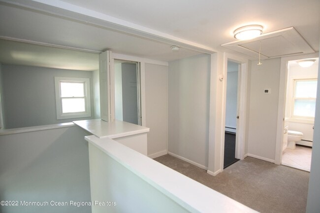 Building Photo - 15-17 E Lincoln Avenue Unit 17