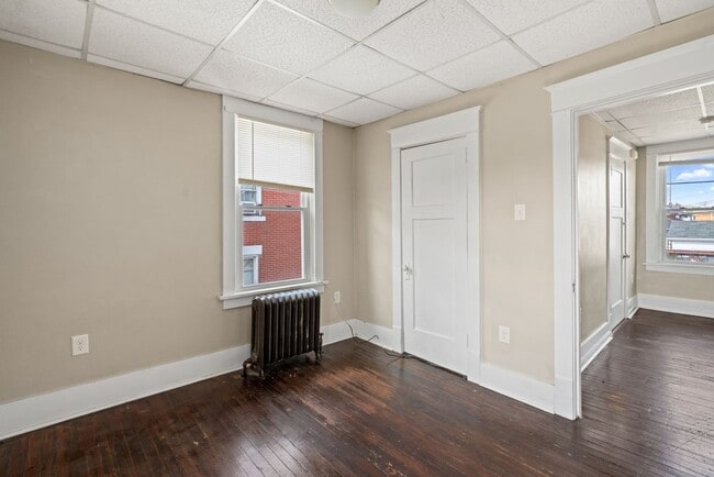 Building Photo - 282 9th St