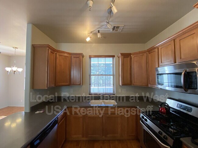 Building Photo - 2382 W Cripple Creek Dr