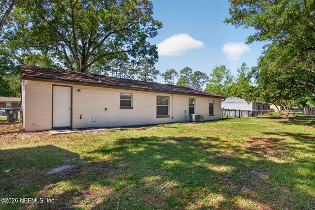 Building Photo - 1675 Mary Beth Dr