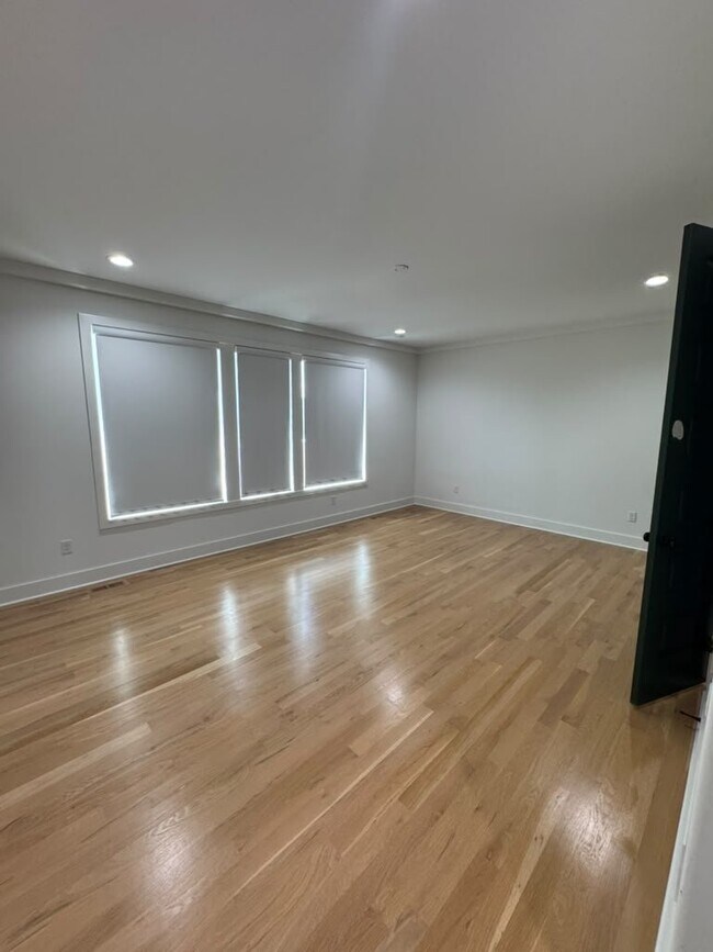 Building Photo - 10301 W 173rd St