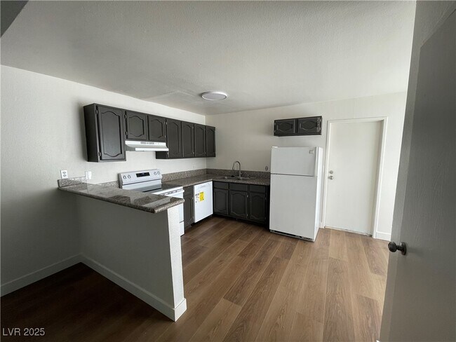 Building Photo - 5187 Greene Ln