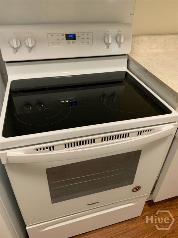 Building Photo - 174 Hart Ave