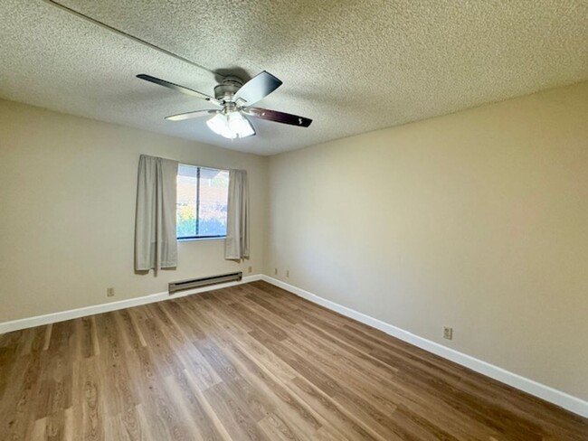 Building Photo - Updated 1 bedroom 1 bath condo in Heather ...