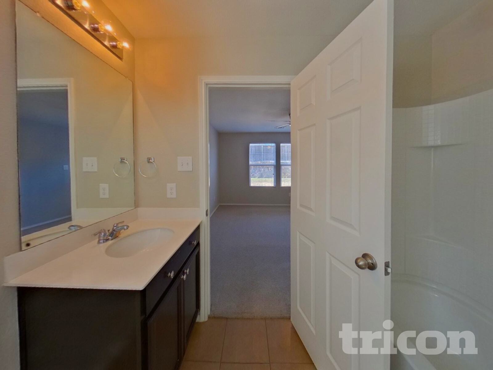 Building Photo - 9921 Amosite Dr