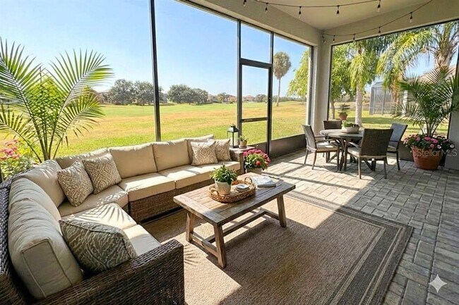 Building Photo - 2702 Scarborough Ct