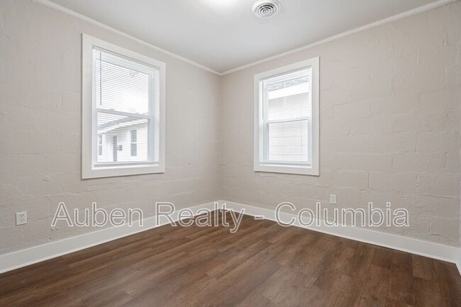 Building Photo - 1220 Gregg St