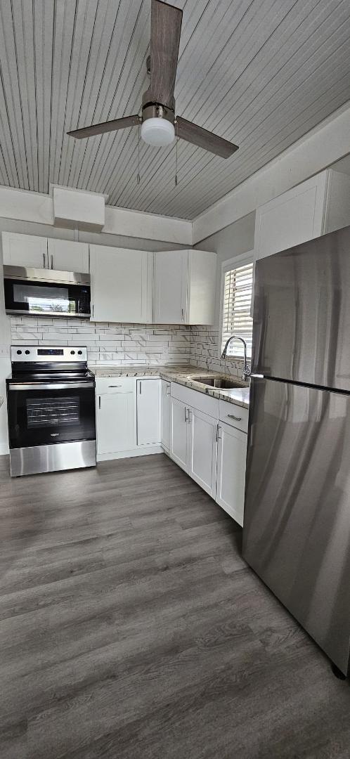 Primary Photo - 101 S Moss St