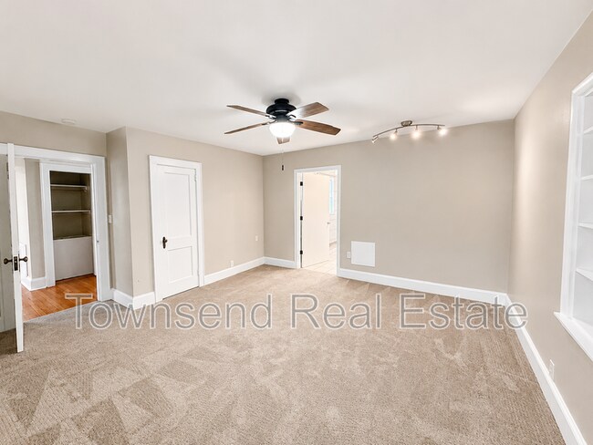 Building Photo - 2534 McNeill Cir