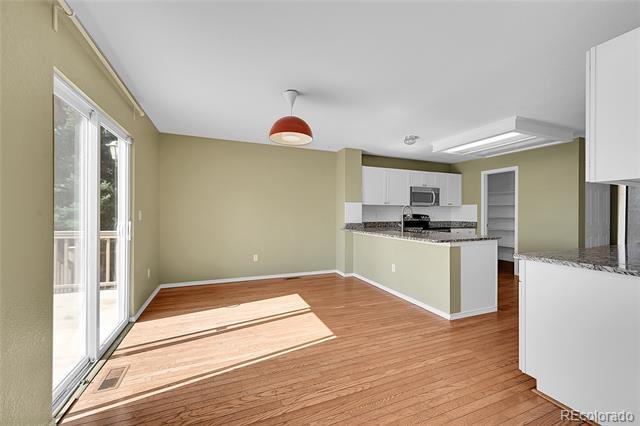 Building Photo - 3413 Larkspur Dr