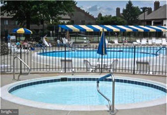 Building Photo - 5100 Convent Ln