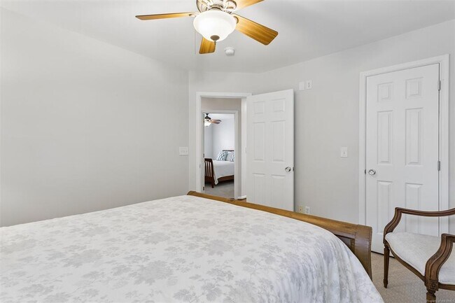 Building Photo - 112 Yardarm Ct