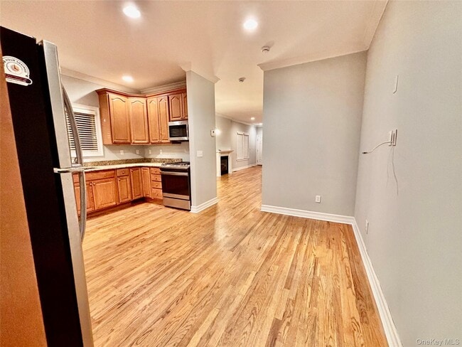 Building Photo - 1 W Owen St