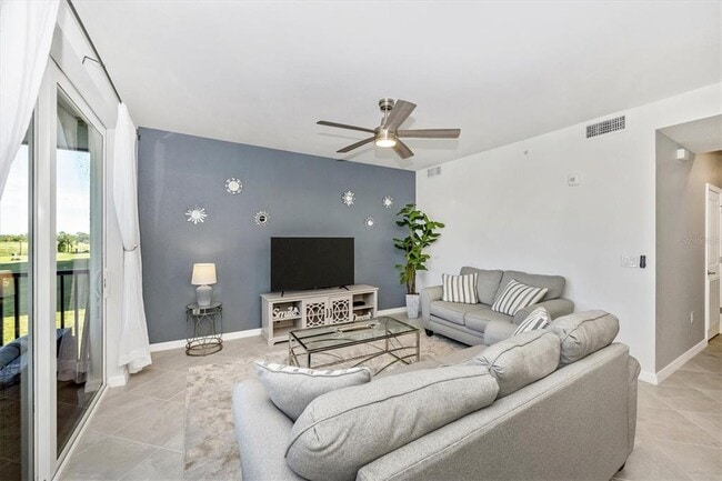 Building Photo - 12240 Wellen Golf St