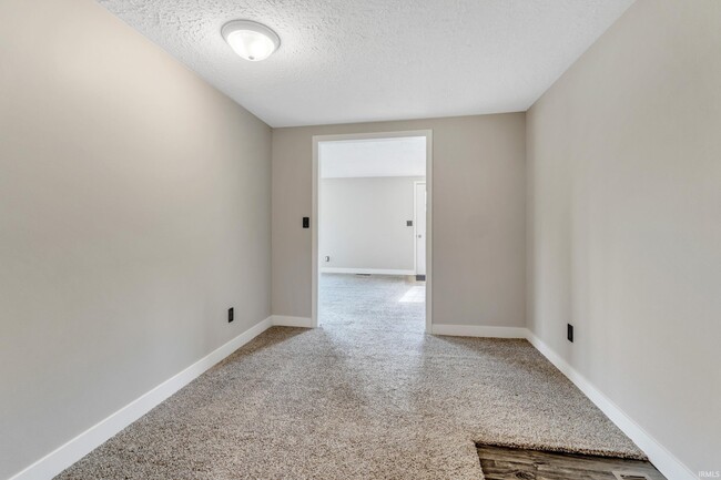 Building Photo - 2317 S 275 E