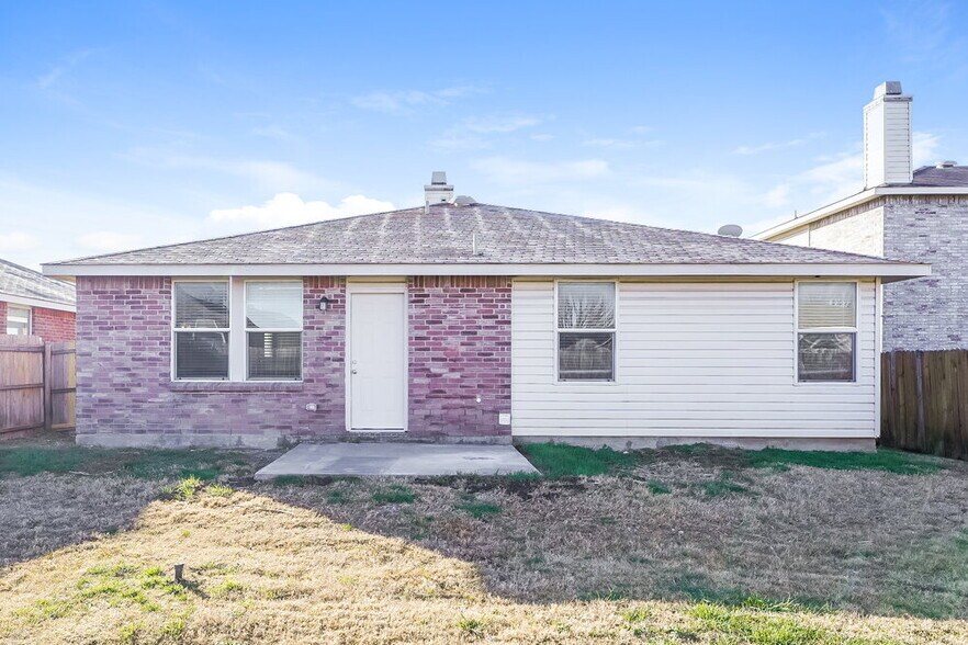 Building Photo - 1625 Sierra Meadow Ln