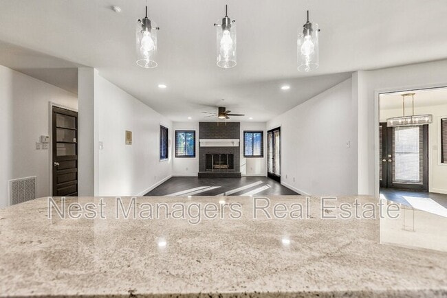 Building Photo - 554 Snow Hill Rd