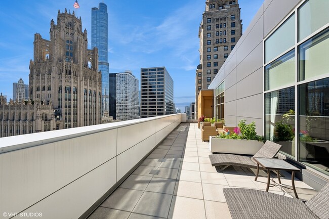 Building Photo - 160 E Illinois St