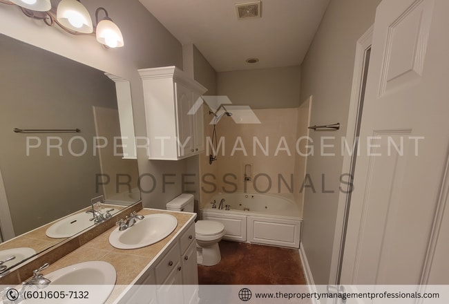 Building Photo - Tranquil Haven for Rent in Charming Brandon!