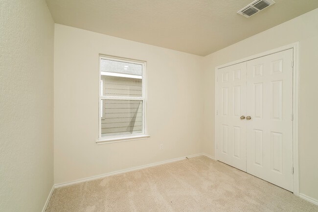 Building Photo - 4130 Lily Glade Ln