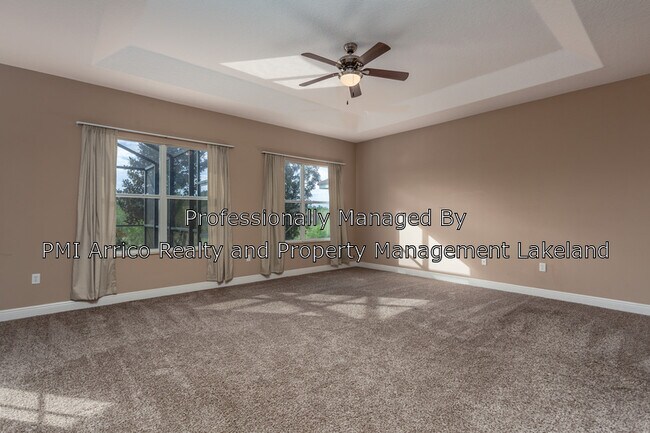 Building Photo - 3960 Sunset Lake Dr