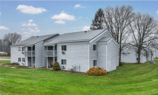 Building Photo - 636 Berry Ln