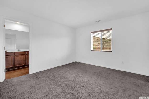 Building Photo - 698 Valmy Dr