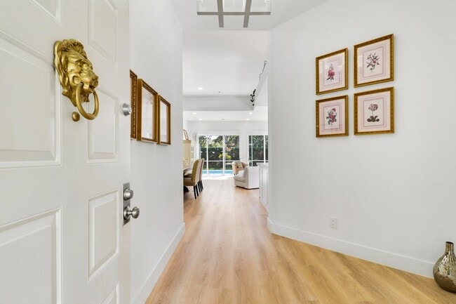 Building Photo - 387 Kelsey Park Dr