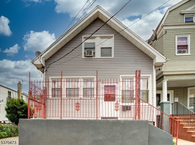 Building Photo - 52 Headley Terrace