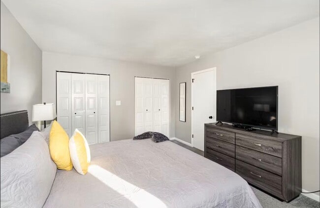 Building Photo - Beautiful Fully Furnished Two Bedroom Minutes From Hershey